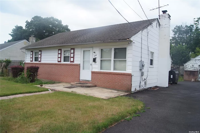 3 Bedroom * 1 Bath Ranch* Full Basement*Newer Boiler*Detached Garage * Private Driveway* Close to Train Station* Cash Only*Needs Total Renovation*