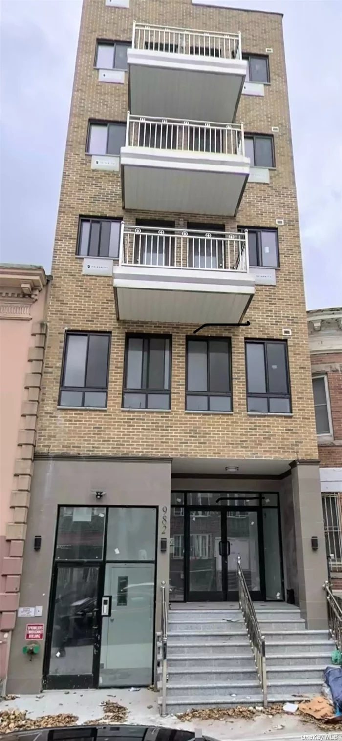 Beautiful New Condo 600 Sq Ft, 1 Bedroom, 1 Full Bathroom, 1 Living Room, A Kitchen. Located In Sunset Park.