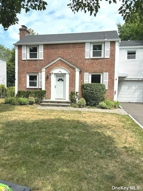 Situated in a picturesque setting, this delightful home boasts a sunlit den and dining room, a spacious eat-in kitchen that opens to a charming patio and backyard, five bedrooms, three and a half bathrooms, and a fully finished basement. Move-in ready, it perfectly blends comfort and elegance.