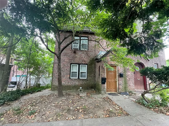 THIS BEAUTIFUL SOLID BRICK ENGLISH TUDOR CONVENIENTLY LOCATED IN THE HEART OF KEW GARDENS. THERE ARE 24 HOUR GYM, SHOPS, RESTAURANTS, SUPERMARKETS AROUND THE NEIGHBORHOOD. MINUTES TO NYC SUBWAY (M-TRAIN). TOO MUCH TO DESCRIBE...LOCATION! LOCATION! LOCATION! HURRY........WON&rsquo;T LAST LONG!!