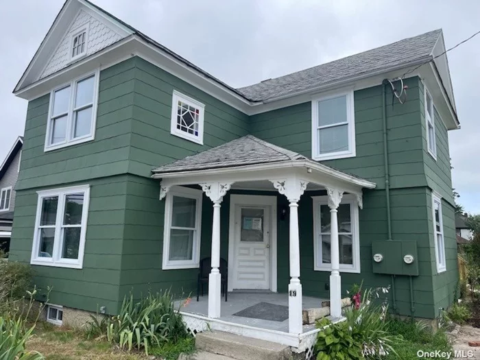 Newly renovated, 2-bedroom. Kitchen, Livingroom, full bath, All new! Upper unit of this centrally located duplex. Includes attic storage and shed storage in the backyard. Small outside deck. Washer/dryer. Gas heat, CAC.