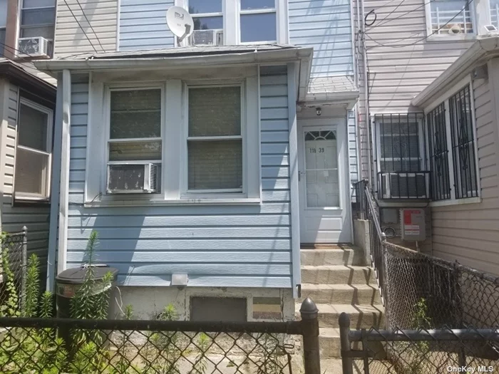 2 bed, one bath up colonial. Enclosed front porch can be used as an 3rd bedroom. Tenant occupied, To be vacant prior to closing. Seller makes No Representations. Info deemed reliable but not guaranteed, all buyers must verify all info and conduct all due diligence prior to placing their offer. Broker related to seller.