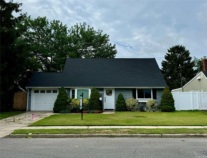 Perfect starter home in Bethpage school district. Mid block location, GAS DIRECTLY IN FRONT OF HOUSE, close to all transportation. Brand new GAF Lifetime Architectural roof. Recently renovated kitchen and bath.200 amp electric, LG washer & dryer, . Peerless cast iron boiler. Low taxes of UNDER $10, 000 with Basic Star. This is an unbelievable opportunity to get into an affordable home right in time for the school year.