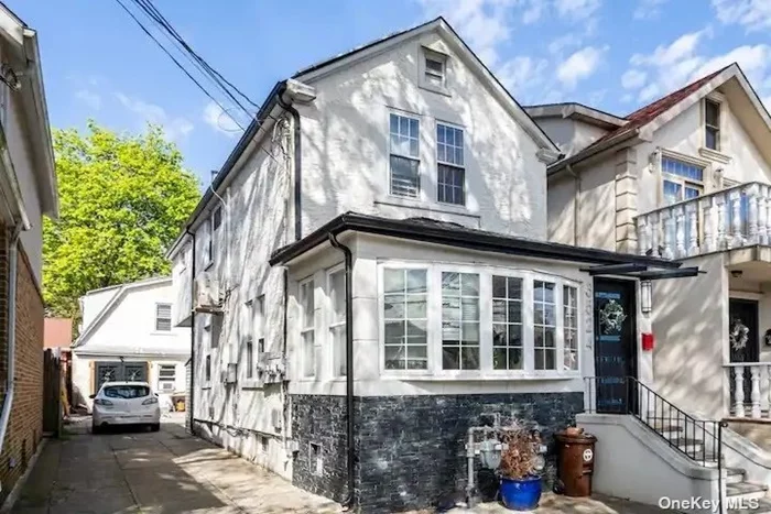 Sunny, cozy i-bedroom, 1-bathroom with heated floors, kitchen in two-family home. Centrally located apartment, recently renovated with new appliances. Crocheron Park trails, Bell Blvd restaurants, LIRR all within a 10-block radius. Move-in ready