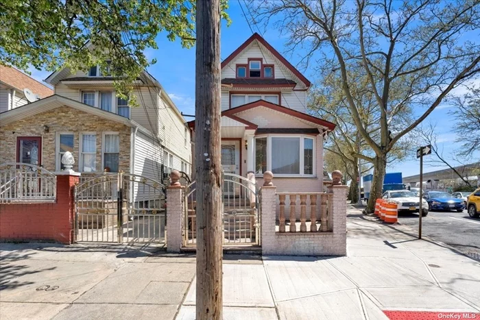 Charming single-family colonial home featuring 3 bedrooms, 2 bathrooms, a finished basement, and a spacious backyard, all situated on a 5, 512 square foot lot. This home offers ample living space and is perfect for enjoying outdoor activities or entertaining guests. Located in Jamaica queens, it provides convenient access to nearby amenities such as schools, parks, shopping. Ideal for those seeking comfort and functionality in a desirable residential setting. Huge backyard