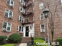 Check out this spacious studio apartment in Jackson Heights! It has hardwood floors throughout, ample closet space, and the building is well-maintained. Laundry in basement. The location is close to public transit, shops, and restaurants.