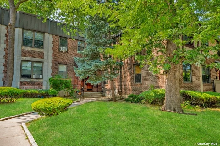 Step into the beautifully landscaped courtyard and discover this renovated first-floor, one-bedroom, one-bathroom condominium. The open-concept dining and living room, featuring freshly sanded and stained hardwood floors, is perfect for hosting friends and family. Prepare delicious appetizers and refreshments in the newly renovated galley kitchen, complete with white cabinets, subway tile, coarse countertops, and stainless steel appliances. After entertaining, unwind with a relaxing shower in the full bathroom before retiring to your spacious bedroom. Storage is no issue here, with ample closet space throughout the unit and a private, roomy storage room in the basement. Nestled in a tranquil setting, this condominium offers easy access to everyday conveniences such as supermarkets, laundromats, barber shops, dry cleaners, delis, and more. Public transportation options include the Q69 bus (LIC/Ditmars Blvd & 31st Bound) and the N & W trains (Manhattan Bound). Enjoy quick access to LaGuardia Airport and Long Island via the Grand Central Parkway, and to Manhattan, The Bronx, and New Jersey via the Triboro RFK Bridge. The BQE (I-278) provides easy routes to Brooklyn and Staten Island. Don&rsquo;t miss out on this exceptional opportunity!