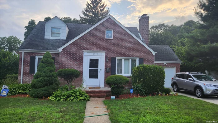 :Charming 5Br Cape W/2Fbth, Finished Basement W/2Rooms, Nice Yard, Great Location,