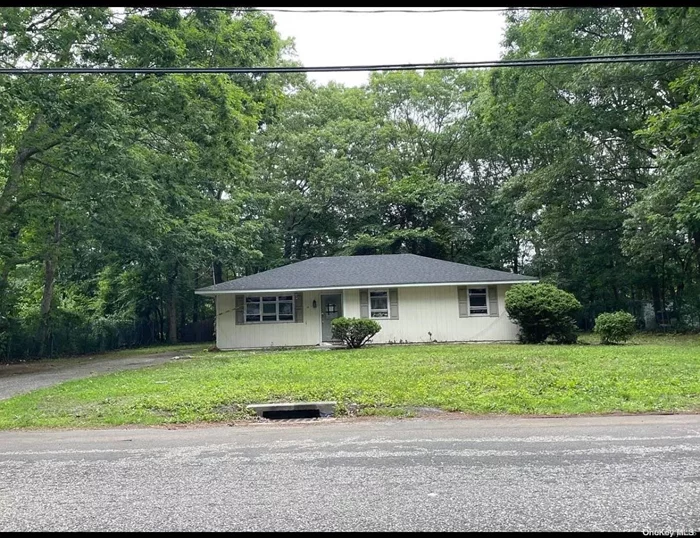 single home: This house features three bedrooms and one bathroom. It requires renovations including new kitchen flooring and updates to the bathroom