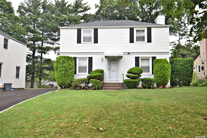 Prime Location & Beautiful Colonial in the heart of Lake Success Hills, Very Bright House, 3 Sky Lights, Large kit,  3 Br, 2 full Baths, Wood Floor through out, Finished Basement, Large Backyard , Det. Garage, Long Driveway. Southern Exposure. Near Transportation & Shopping,