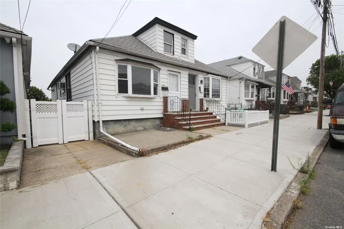 Semi-detached 3-bedroom bungalow located on the Maspeth Horseshoe. Hardwood floors, master bedroom on the 1st floor, full basement with separate laundry room and outside entrance, central AC and private rear patio. Quiet location. Near Flushing and Grand Avenues shopping and transportation Q58, Q59 and B57 buses.