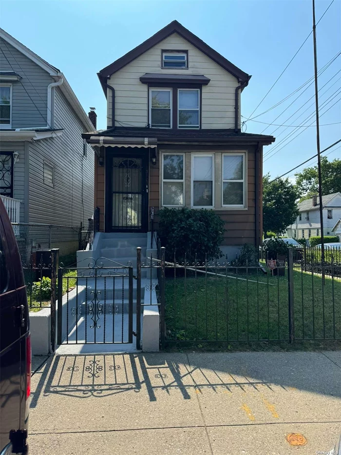 Excellent Starter Home Delivered Vacant