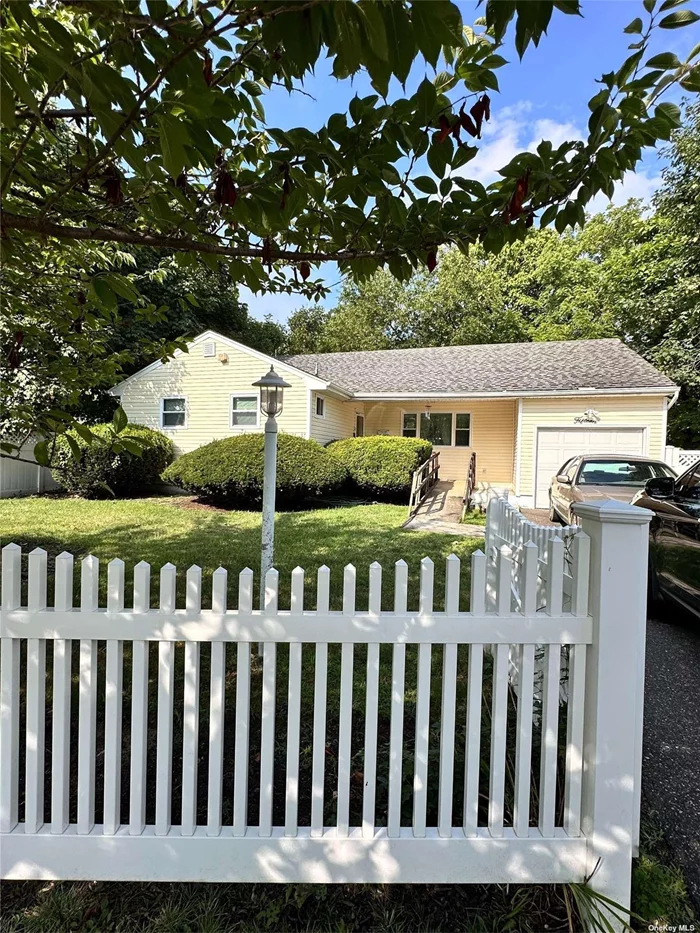 Estate Sale Sold As Is Condition Sold As Is Condition &rsquo;Renovated Kitchen and Baths New Vinyl Siding and Windows.Buyer will be responsible for removal of Contents of Estate.