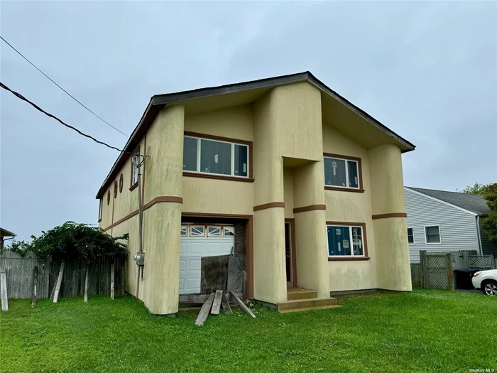 Water Front with the Best Water Views On Long Island. Come And Customize This One-Of-A-Kind Home To Your Liking. Enjoy Sunsets Galore From Every Room In This House.