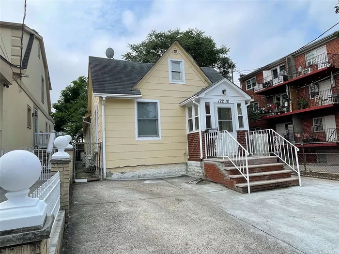 New renovated single family house in College Point. This home features 1living room, 1 kithcen, 4 bedrooms and 2 bathrooms. The full basement and finished attic. Close to the Q20, Q25, and Q65 busses. Close to numerous shops, restaurants, parks, schools, and many more.