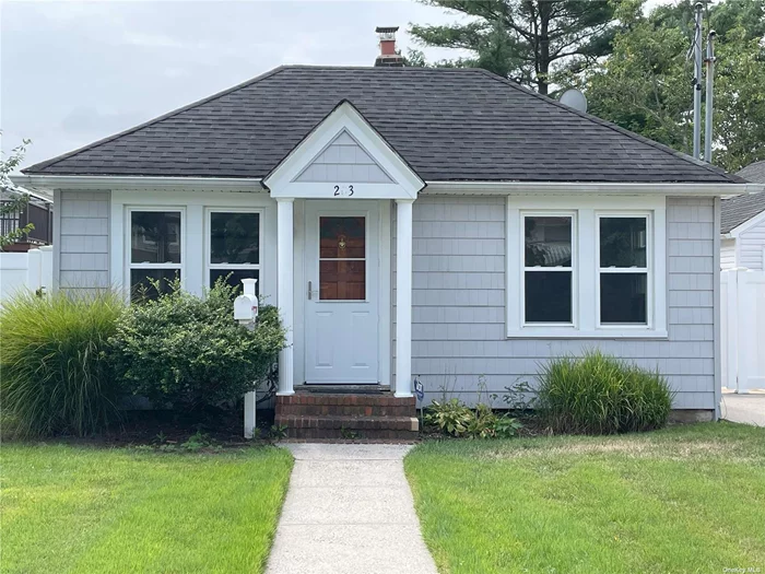 Updated cottage that offers freshly painted 1 bedroom, living room, dining area, new kitchen and appliance&rsquo;s, updated bathroom with new flooring in kitchen and dining area and rugs in living room and bedroom. Also included is a washer and dryer.