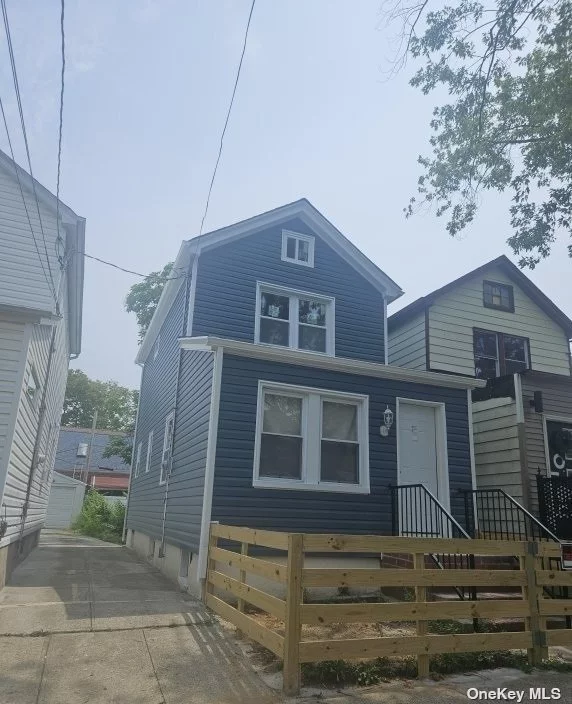 Stunningly renovated cozy single family home. Everything is brand new, roof and siding, plumbing and electric, bathrooms, kitchen and appliances, hardwood floors, heating and full finished basement with separate entrance. May go quickly, don&rsquo;t hesitate.