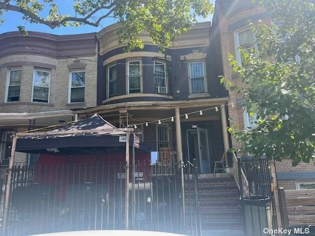 2 Family home in East New York close to all, large Living rooms on each floor a real must see !