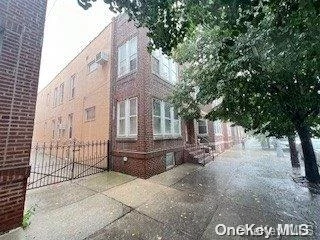 BEAUTIFUL 2 FAMILY, 6 OVER 5 ROOMS, ALL BRICK, BEAUTIFUL CURB APPEAL, Additional information: Separate Hotwater Heater:Y