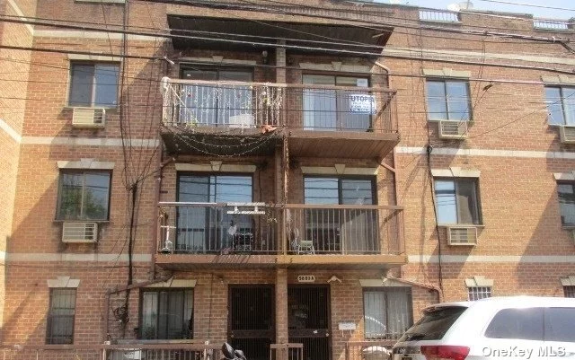 Great opportunity! This beautiful condominium has 2 bedrooms and 2 bathrooms. Open kitchen facing the dining area. Bright living room has a balcony suitable to sit and relax. Location is ideal. Area is very close to transportation and shopping. the site of two twentieth century World&rsquo;s Fairs, Flushing Meadows Corona Park continues to draw and delight visitors. Only one block away there is an iconic park with historic walks, scenic trails, soccer, baseball, tennis, volleyball, cricket fields, indoor pool, ice skating ring and more.