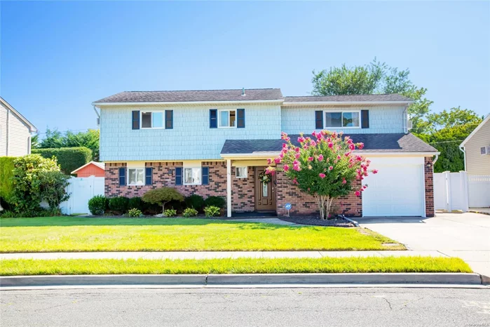 Discover the charm of Bethpage by living in this updated Splanch located in a quiet and beautiful cul-de-sac! Immerse yourself in the convenience of easy access to supermarkets & restaurants, parks & trails, schools, & nearby parkways. This delightful 5-bedroom, 2.5-bath Splanch boasts 2060sqft of living space with ample closet storage. The brand-new open concept kitchen can easily become the inviting spot of the house for many laughs & meaningful family conversations. All bedrooms are of good size. The yard is fenced in with a patio & inground sprinkler system. Gas cooking & heating. With STAR Exemption, the annual taxes are about $15000. Zoned to the famed Plainedge SD. Welcome to check out this beautiful property!!, Additional information: Appearance:Mint