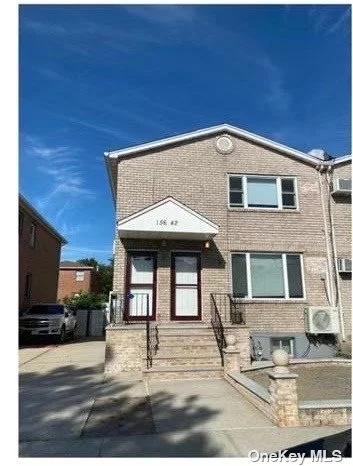 3 bedrooms, 2 bathrooms, huge living room on 2nd floor. Excellent condition, nice area, close to everything.