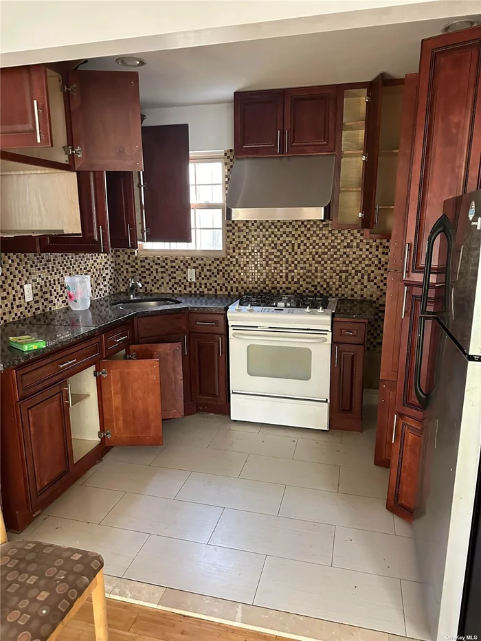 Beautiful 3 Bed, 2 Bath House for Rent! Come view this stunning property today! Enjoy a spacious balcony with breathtaking views of Baisley Pond Park in Jamaica, Queens. This home is ready for you-bring all voucher types and make it yours today!