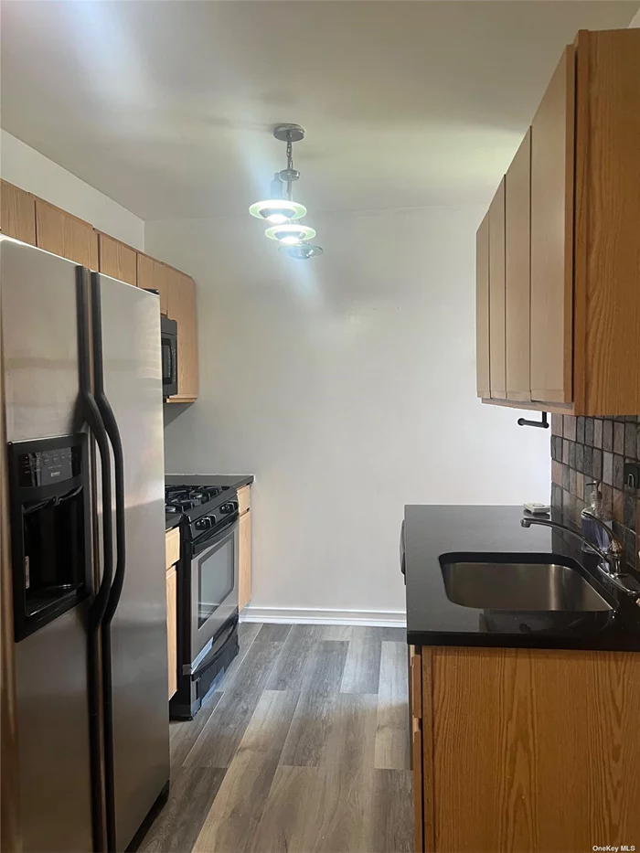 This charming one-bedroom apartment is in best part of Jackson Heights and offers plenty of natural light throughout. The bedroom, bathroom and kitchen each feature their own windows providing a bright and airy atmosphere. The Apartment, ent is spacious and well- maintained perfect for comfortable living