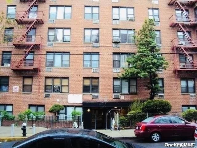 Locate A Center Of The Elmhurst with Excellent condition and location, Large studio around 600 sq feet, plenty of natural light. All utilities included except for electricity. Walk To Queens Center Mall, Walk to M, R, 7 Train, Buses, and Restaurant, Library, Supermarket. Mint Condition. Convenient to all...Must see...