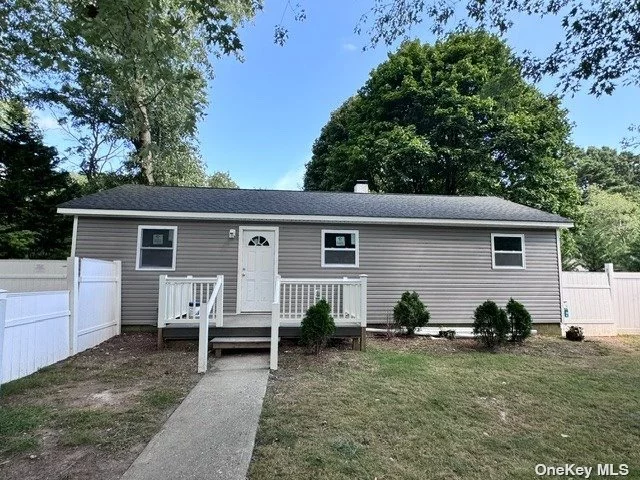 Welcome to this fully renovated Bay Shore home! It features 3 bedrooms, 1 bath, and a bright, open-concept living space. Enjoy a modern kitchen with stainless steel appliances and a spacious backyard, perfect for outdoor gatherings. Conveniently located near parks, shopping, and dining-this move-in ready home is a must-see!