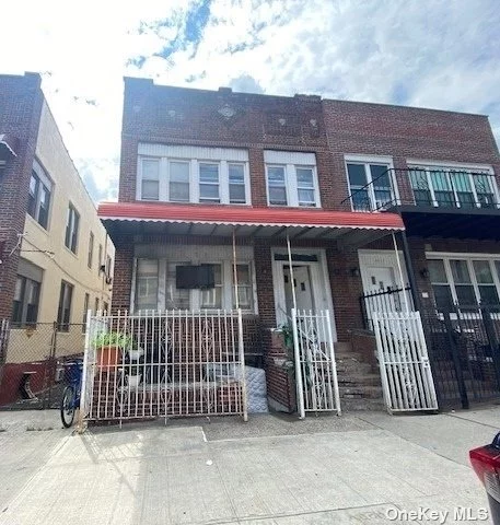 Extra-large, two-family house in the Soundview section of the Bronx. The property boasts an impressive building size of 20x64 and a full basement. Within a half mile to the #6 Morris Ave-Soundview Subway station. Near both the Cross Bronx Expwy and Bronx River Pkwy. Property is being sold occupied, do not disturb the occupants.