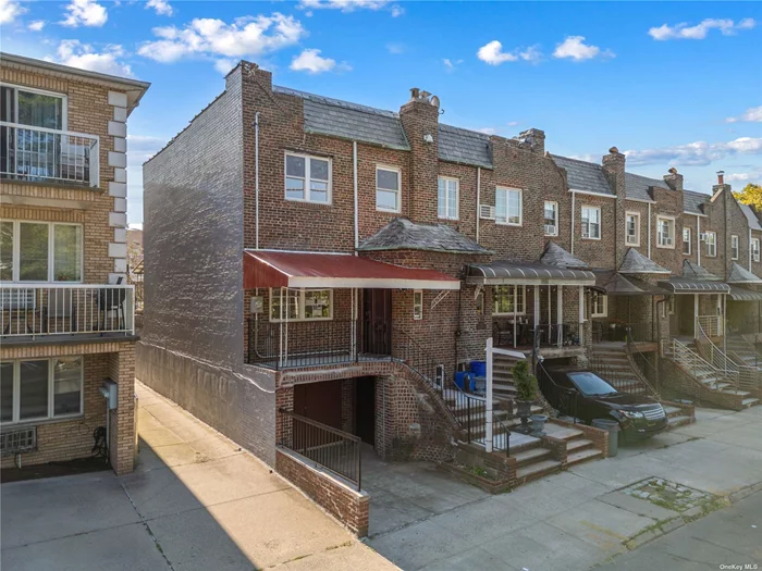 This beautifully new renovated semi-detached one-family home, with three above-ground levels, is located in the desirable Dyker Heights school district and offers 1, 980 sqft of living space on a 2, 293 sqft lot. The first floor features a spacious living room that flows into a formal dining area and a modern kitchen, leading to a generous backyard with a long stretch of land. Upstairs, you&rsquo;ll find three well-sized bedrooms and two bathrooms. The fully finished walk-in basement adds extra storage, an additional bathroom, and a utility room. Each floor boasts nearly 9-foot ceilings, split-unit air conditioning, and double-pane soundproof windows. The property also includes a garage, private driveway, low property taxes, and easy access to parks, shops, subway, and bus stops. Ready for move-in!