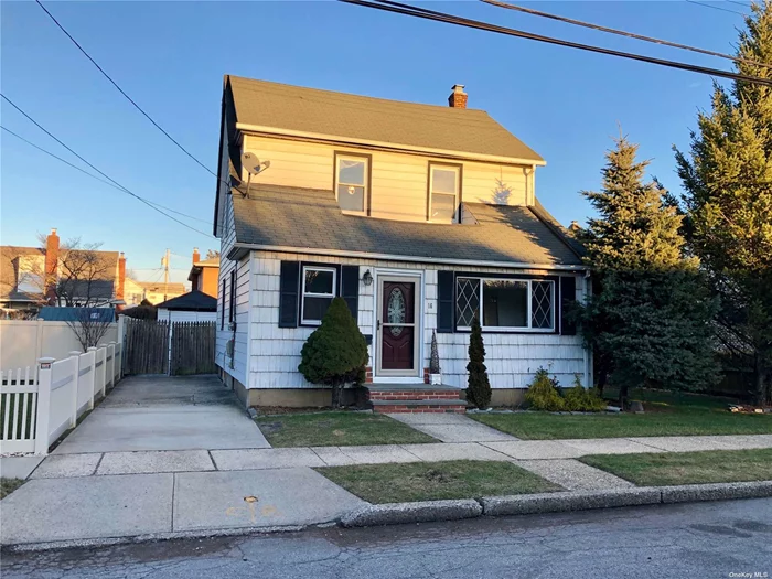 Location! Location! Closed to LIRR New Hyde Park Station, and public buses on Jericho Tnpk. Colonial style single family house with porch entrance, LR, FDR, EIK on first floor, bedrooms and full bath on second floor, on 50x100 lot, large backyard and side yard, driveway and garage. Potential for rebuild or extension with proper permits.