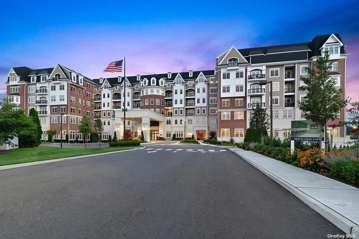 Located in the heart of Westbury. Vanderbilt by Beechwood Homes offers a highly serviced, effortless lifestyle. Vanderbilt presents a luxurious collection of one- and two-bedroom residences and unmatched amenities.