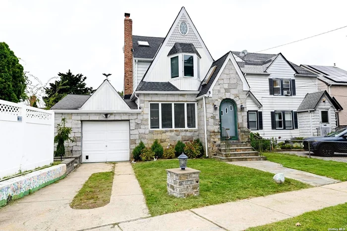 Beautiful, Charming Colonial In The Presidential Section Of West Hempstead. Open Layout, 5 Skylights With Tons Of Natural Light, 5 Heating Zones And A Beautiful Wood Burning Fireplace. Attached 1 Car Garage. OSE To Full Basement. Gorgeous, Oversized,  In-Ground, Swimming Pool Featuring A Cabana.