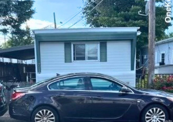 cute Two-bedroom, one bath Mobil home within Gildersleeve Mobil Home Park. Private Patio/Deck A Patio with Awning & shed for storage . Close to All , $1025 monthly Maintenace charges - covers ground care , water, sewer, land lease & Taxes, garbage removal. MUST BE PURCHASHED ALL CASH