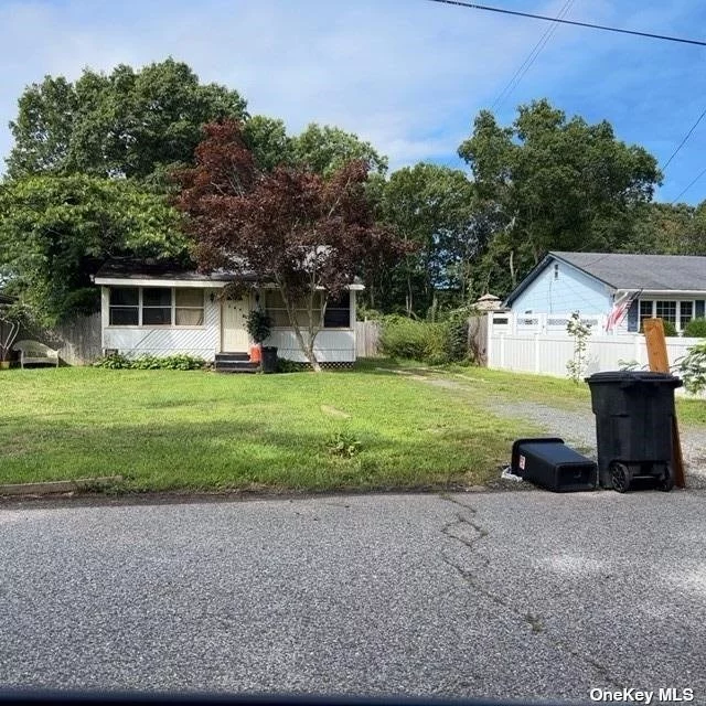 Opportunity knocking, Desirable area, low taxes, 3 bedrooms 2 full baths, possible income rentals