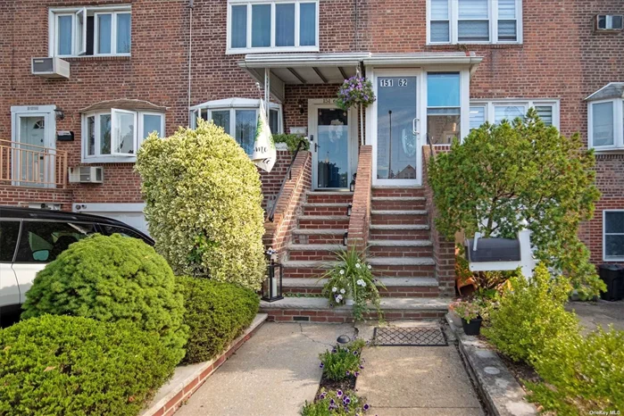 Beautifully renovated single-family brick townhouse in the heart of Whitestone! This home features a modern kitchen, updated bathrooms, and radiant heated floors throughout. The fully finished basement offers a family room, a half bath, and a separate entrance for added convenience. Outside, enjoy a fenced backyard with a patio, perfect for outdoor gatherings, and private driveway parking. Additional features include split A/C units for year-round comfort. Easy access to public transportation with Bus Q15, Q15A, QM2, and QM32 nearby. Zoned for PS 193 and JHS 194