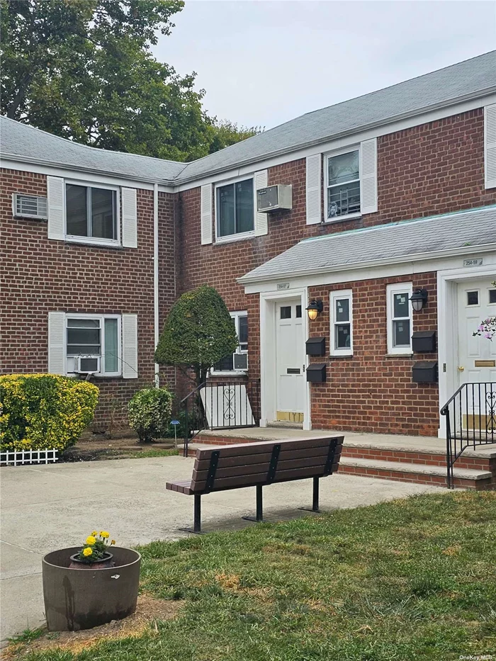 Sought after 2 bedroom coop - G Type- in the heart of Glen Oaks Village. Nestled is a cozy courtyard a stone throw away from shops, restaurants, and transportation options. The coop boasts beautiful nearby parks and outdoor gym. Priced to move!