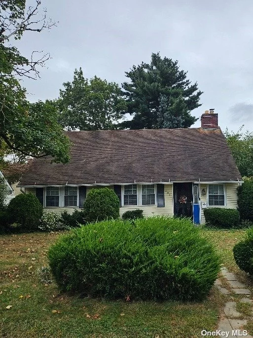 Newly listed Cape - style home in Westbury, set on specious  9, 000 square foot lot, This charming and efficient interior features 2 bedrooms and 1bathroom on the main floor, along with a cozy living (with Fireplace)and a well - sized kitchen.  The second floor makes use of the space under the roof, offering an additional 2 bedrooms and 1bathroom. The expansive 9, 000 square foot lot provide ample outdoor space for family enjoyment, perfect for gardening or leisure activities. Additionally, the location is conveniently close to shopping centers, franchise restaurants, schools, parks and major highways, making it an ideal home for both convenience and comfort.