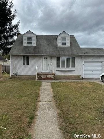 Short sale pending bank approval. 4 bed 2 bath with finished basement needs work