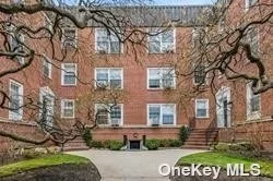 Elevator building, Spacious one Bedroom unit w/Hardwood Floors, Lr/Dr, Kitchen, Bathroom w/tub & separate shower, Very Large Primary Bedroom w/3 closets, Garage parking available at an additional fee. Walk to LIRR, Shopping, Library & more.