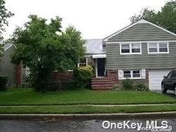 Perfect Location, close to all, Syosset School