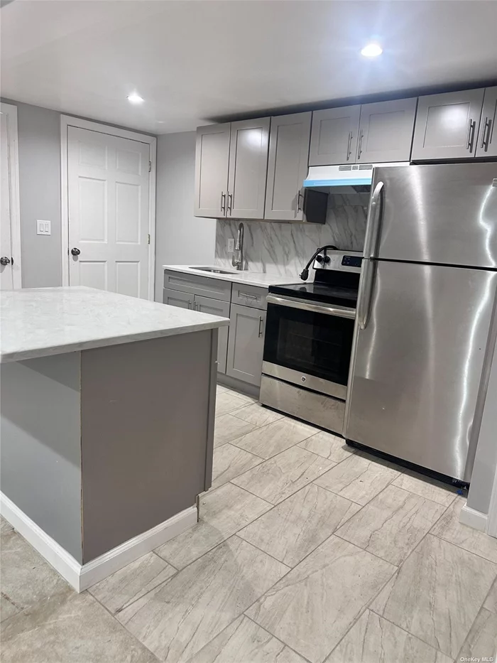 Newly renovated 1-bedroom apartment with a spacious living room and eat-in kitchen. Located in a prime area near Jamaica Hospital, this apartment offers convenient access to public transportation, parks, shopping, and schools. A perfect place to call home!