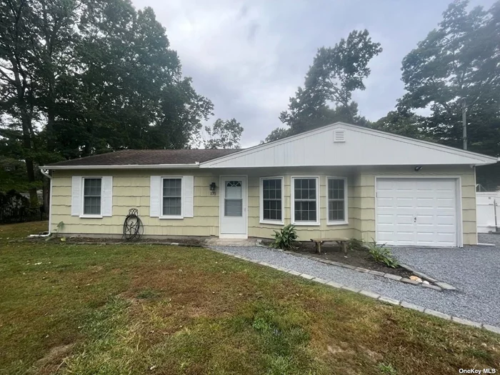 All newly redone, garage, double closets in the master, washer dryer hookup, formal dining or flex space, large yard, and more. This beautiful 3BR, 1 Bath Ranch is ready to be yours!!