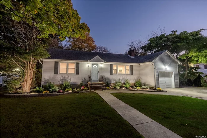 Introducing Gordon Ave!. This completely Renovated wide-line Ranch is a true gem! Living room features hardwood floors, base molding, and LED Hi-hat lighting. The eat-in kitchen is a chef&rsquo;s delight, with quartz countertops, island perfect for hosting, stainless steel appliances, modern hardware, and custom white cabinets for a tasteful touch of design. Three generously sized bedrooms offer continued hardwood floors, and ample closet space for storage, while two full bathrooms showcase beautiful accent subway tiles and modern hardware. The full finished basement provides a separate outside entrance for added convenience. Outside, you&rsquo;ll find a fully fenced and greatly sized yard. 1 Car Attached Garage, and Vinyl siding. Don&rsquo;t miss your chance to call this beautiful home yours.