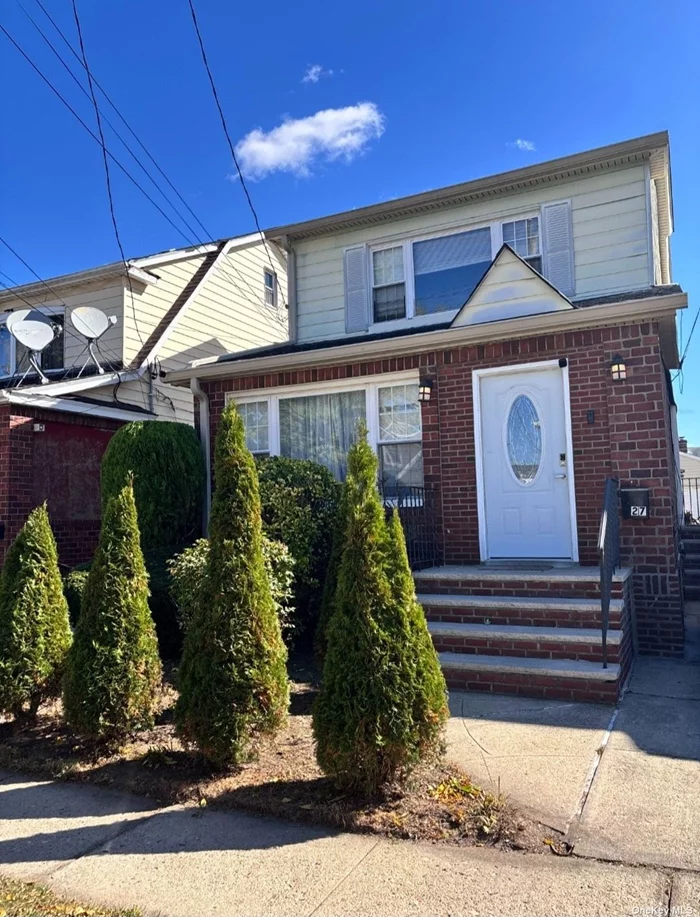 This Lovely two Bedroom duplex Has An Eat-In Kitchen, Formal Dining Room all Open To Each Other. Full bathroom with Stairs To A Finished Attic which is a spacious bedroom. All utilities included. Near Transportation & Wonderful Elmont Library That Features The Broadhollow Theatre. School District 16 - Clara H. Carlson Elem & Sewanaka High