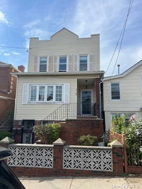 Ditmars Area 1BR walk-in, 1bth, living room w/ hardwood floors, bedroom has hardwood floors , With backyard , 1mos security, Pets flexible. In the heart of Astoria near to all including the train station. All appts please schedule in advance on showing time. credit check and income verification. Heat & Hot water included.