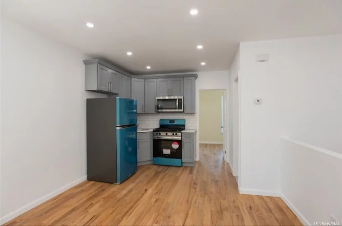 Newly renovated 2 bedroom apt for rent in the heart of E New York. Close to buses and trains. Street parking.