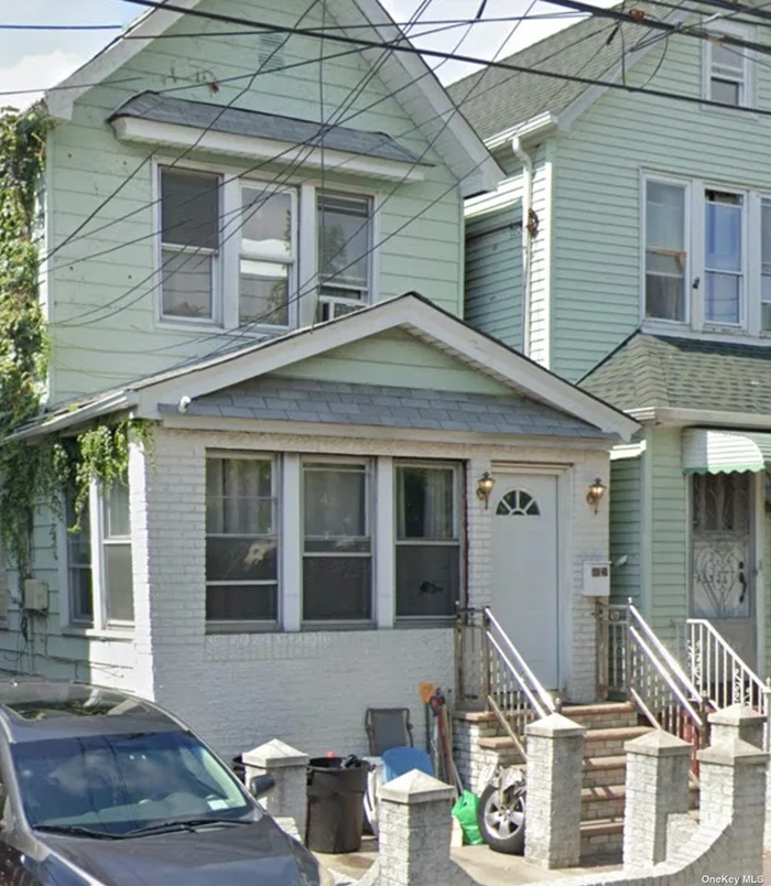 Welcome to this single family house located in a convenient neighborhood near subway station few minutes. First floor with large living room, dinning room, kitchen, one bed and bath. Second floor with three bed and one bath. High celling basement.